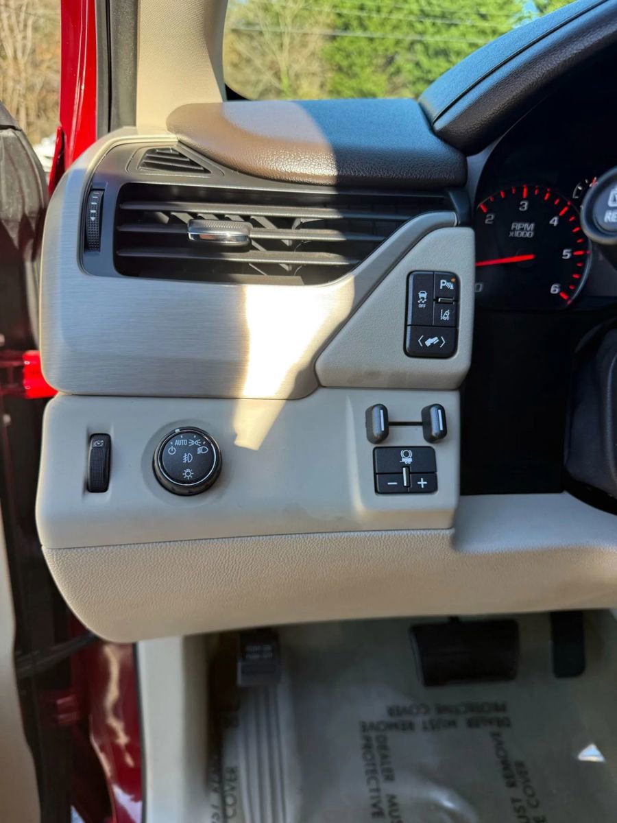 Used 2015 GMC Yukon Denali w/ Open Road Package image 14