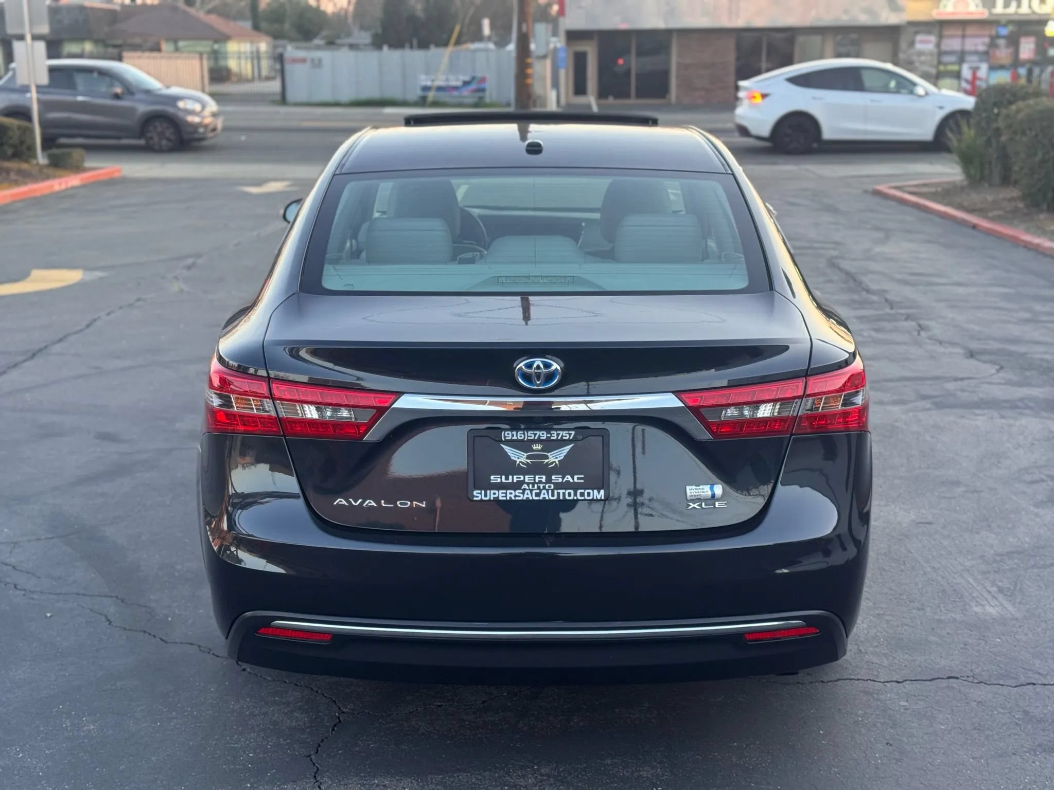 Used 2018 Toyota Avalon XLE Plus w/ Carpet Mat Package FWD image 5