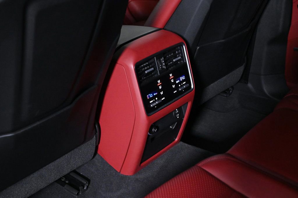 Certified 2021 Porsche Cayenne S image 21