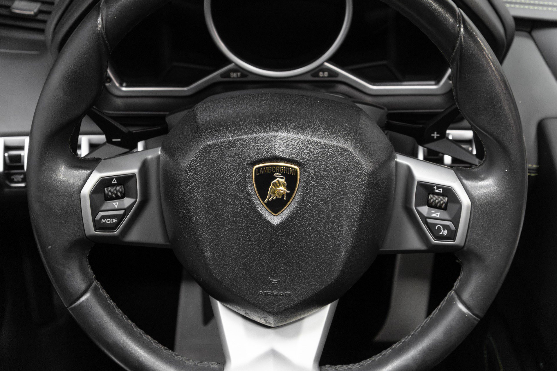 Used 2015 Lamborghini Aventador LP 700-4 image 55