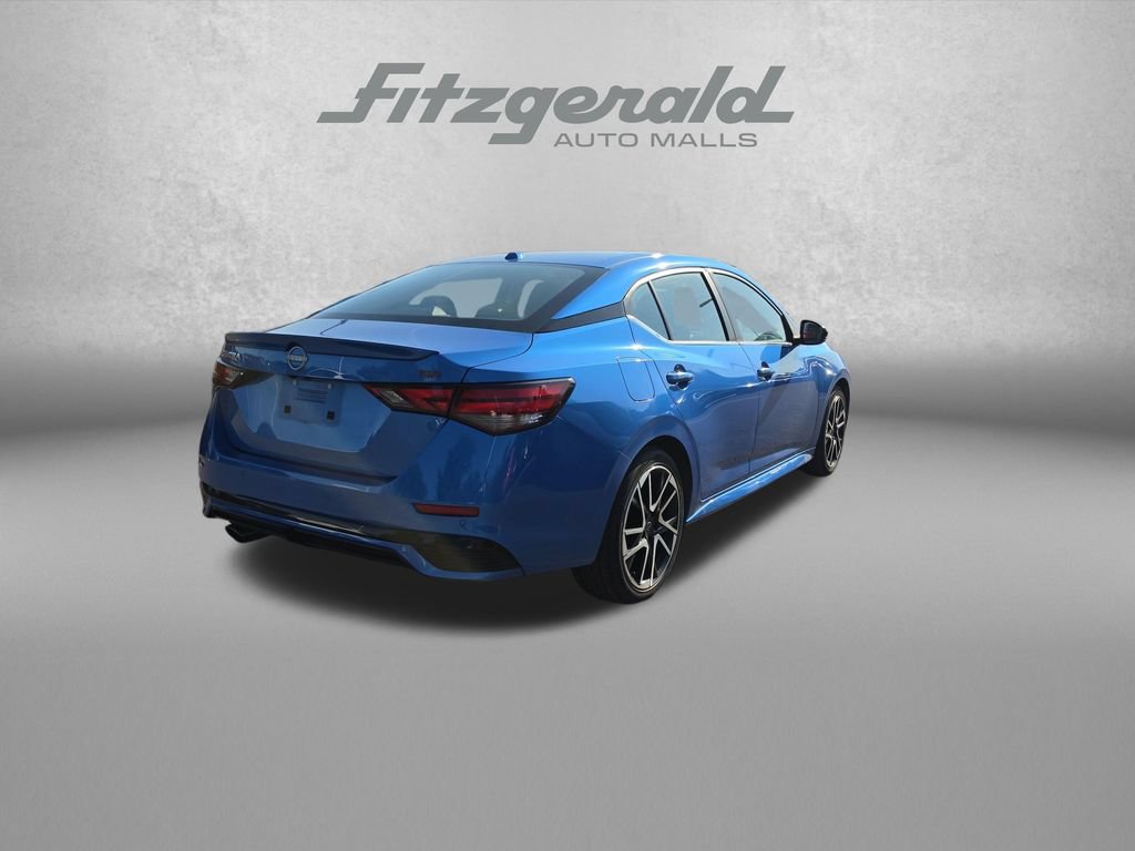 Used 2025 Nissan Sentra SR FWD image 8