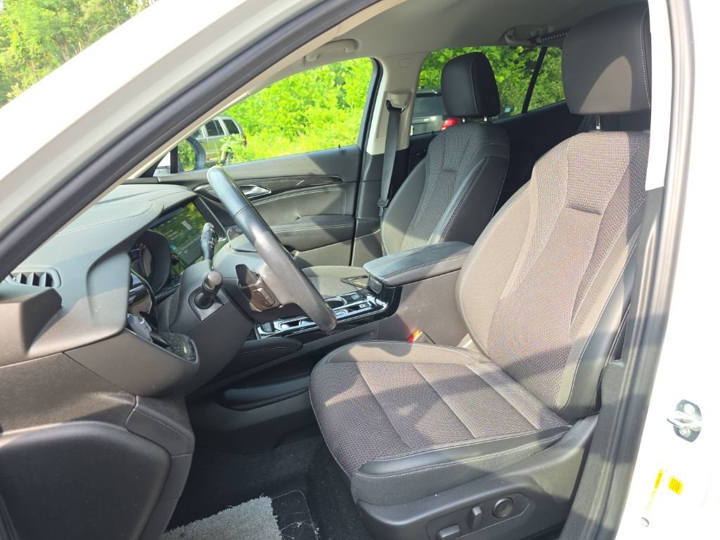 Used 2022 Buick Envision Preferred FWD image 11