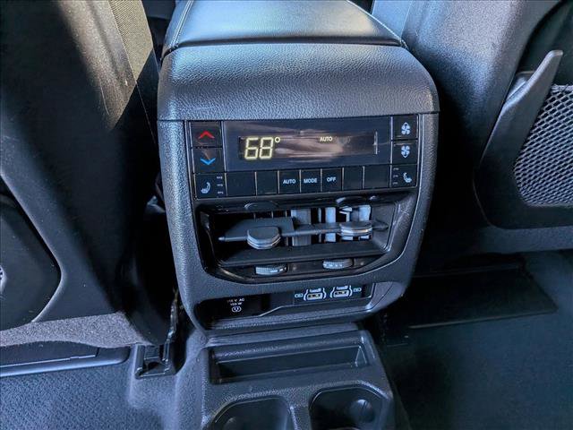 Used 2024 Jeep Grand Cherokee L Limited w/ Luxury Tech Group II image 19