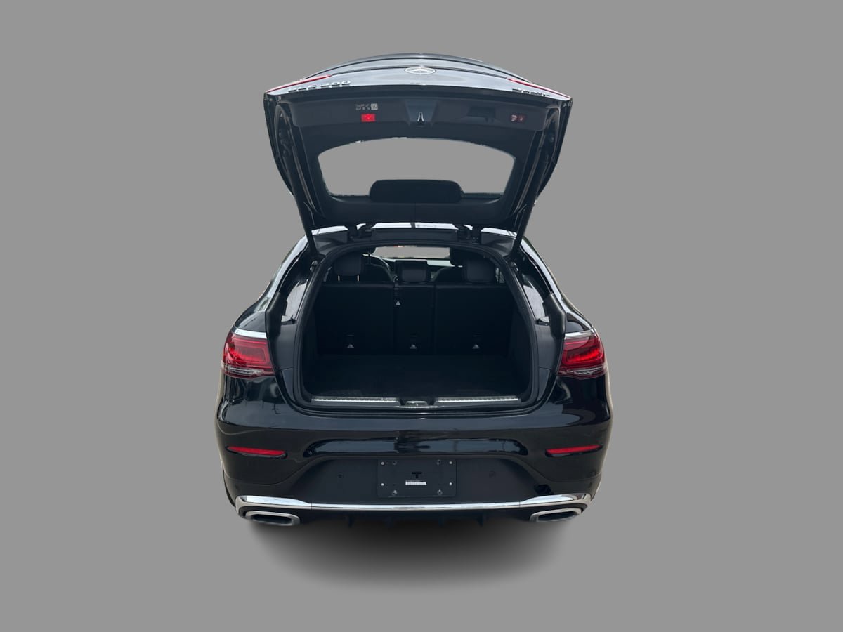 Used 2023 Mercedes-Benz GLC 300 4MATIC Coupe image 18