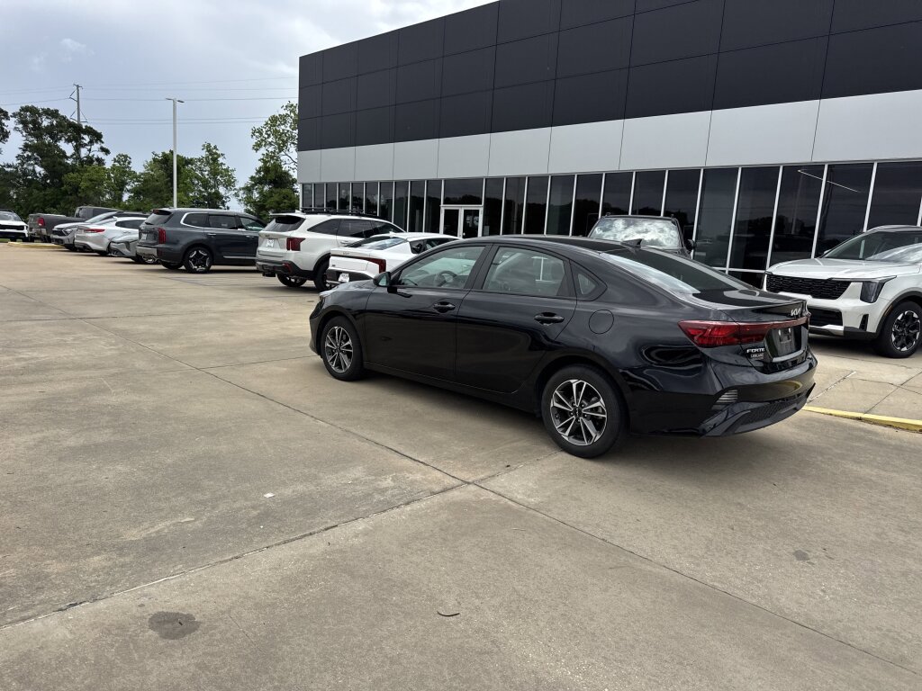 Certified 2024 Kia Forte LXS FWD image 21