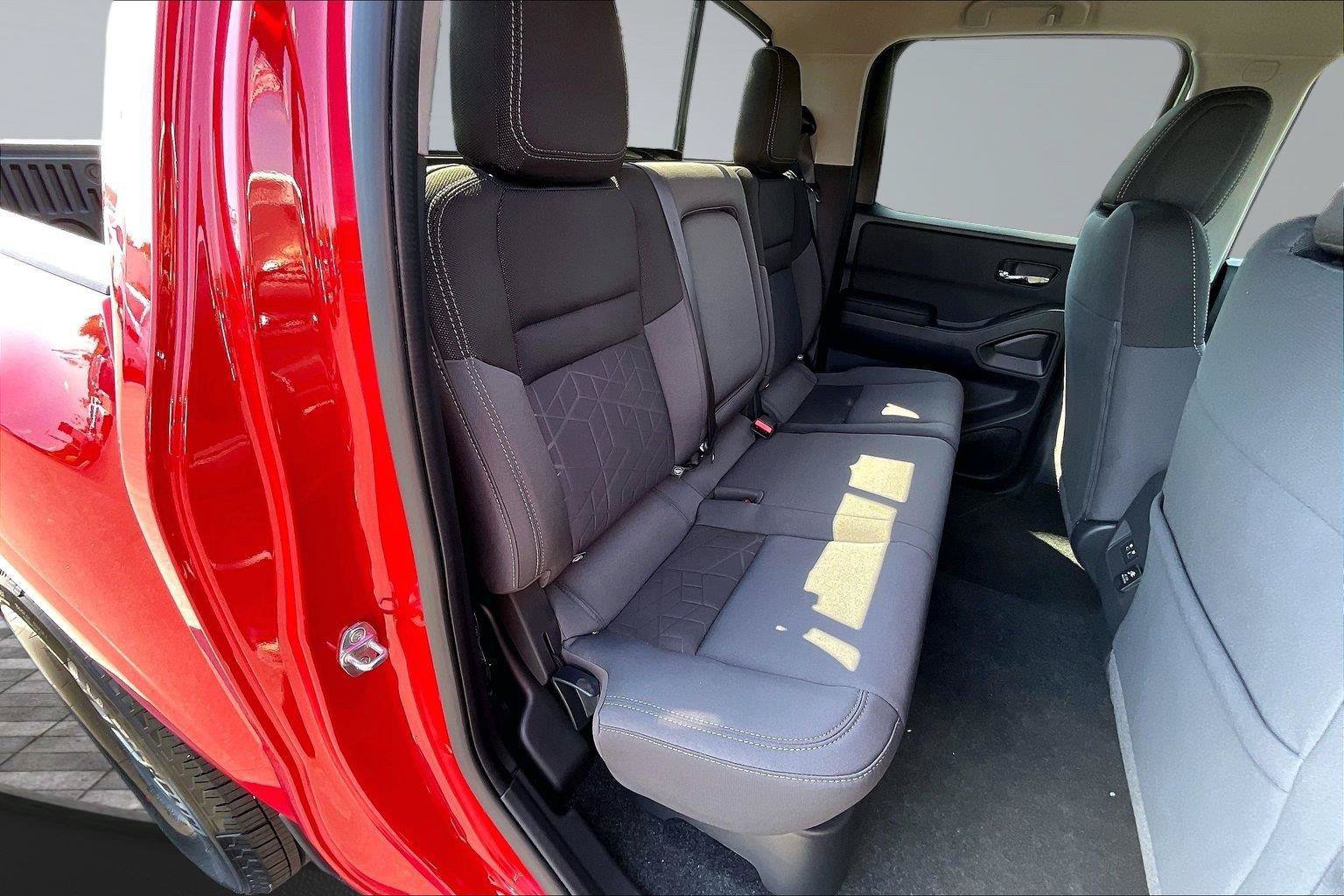 New 2027 Nissan Frontier SV w/ SV Convenience Package RWD image 10
