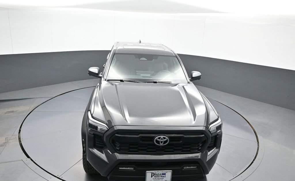 Certified 2024 Toyota Tacoma TRD Off-Road AWD/4WD image 34