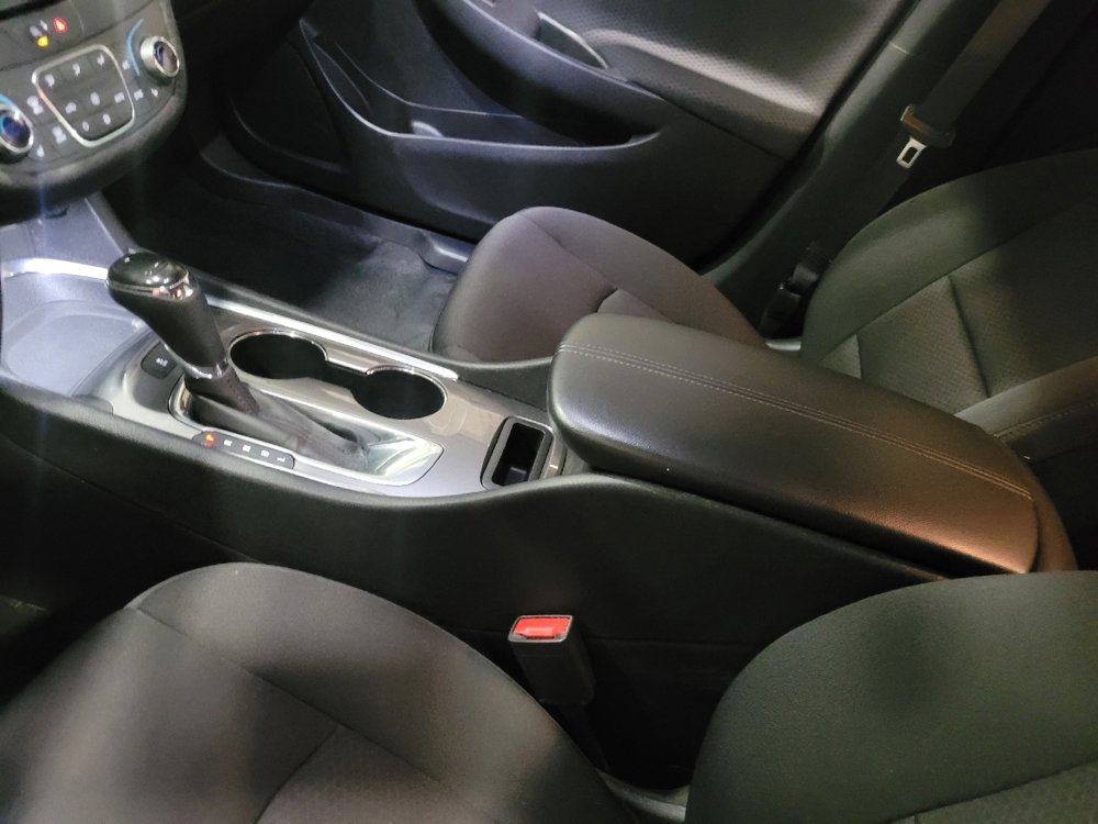 Used 2020 Chevrolet Malibu LT image 26