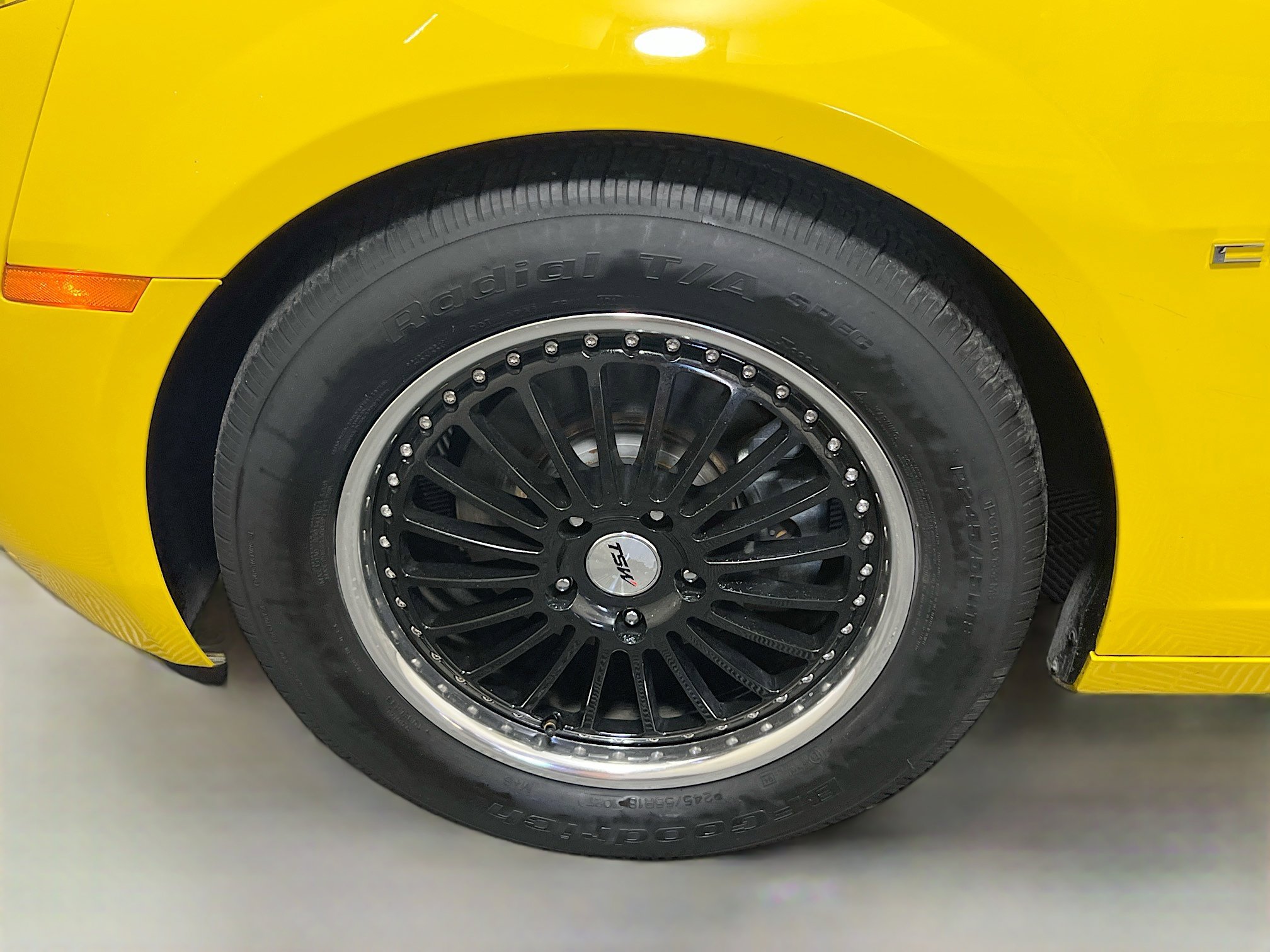 Used 2012 Chevrolet Camaro LS image 13