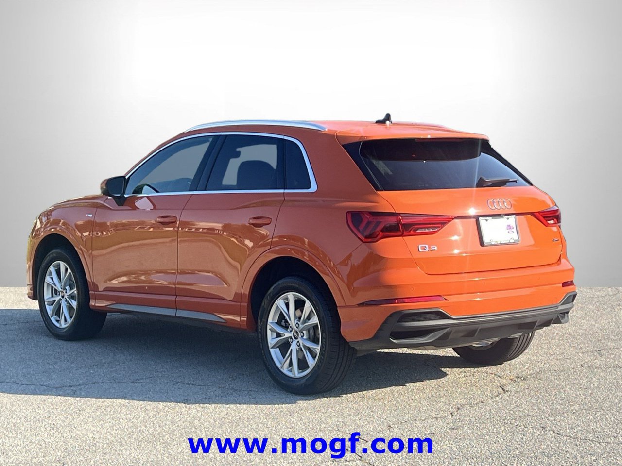 Used 2025 Audi Q3 2.0T Premium AWD/4WD image 2