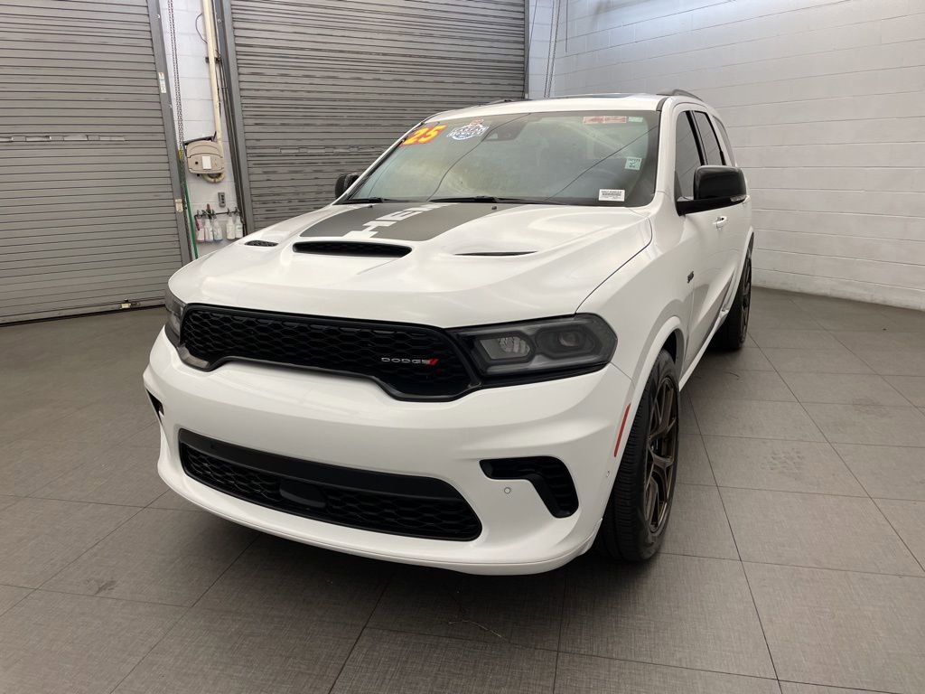 Certified 2025 Dodge Durango R/T image 3