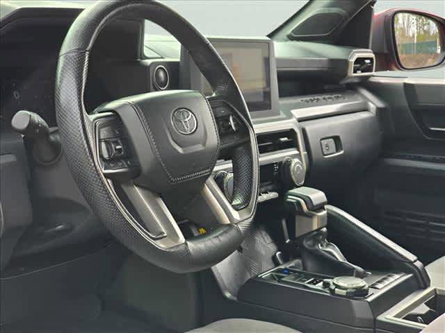 Used 2024 Toyota Tacoma SR5 AWD/4WD image 15
