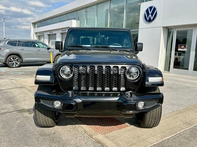 Used 2023 Jeep Gladiator Overland AWD/4WD image 2