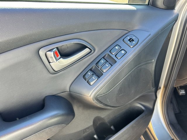 Used 2012 Hyundai Tucson GLS FWD image 26