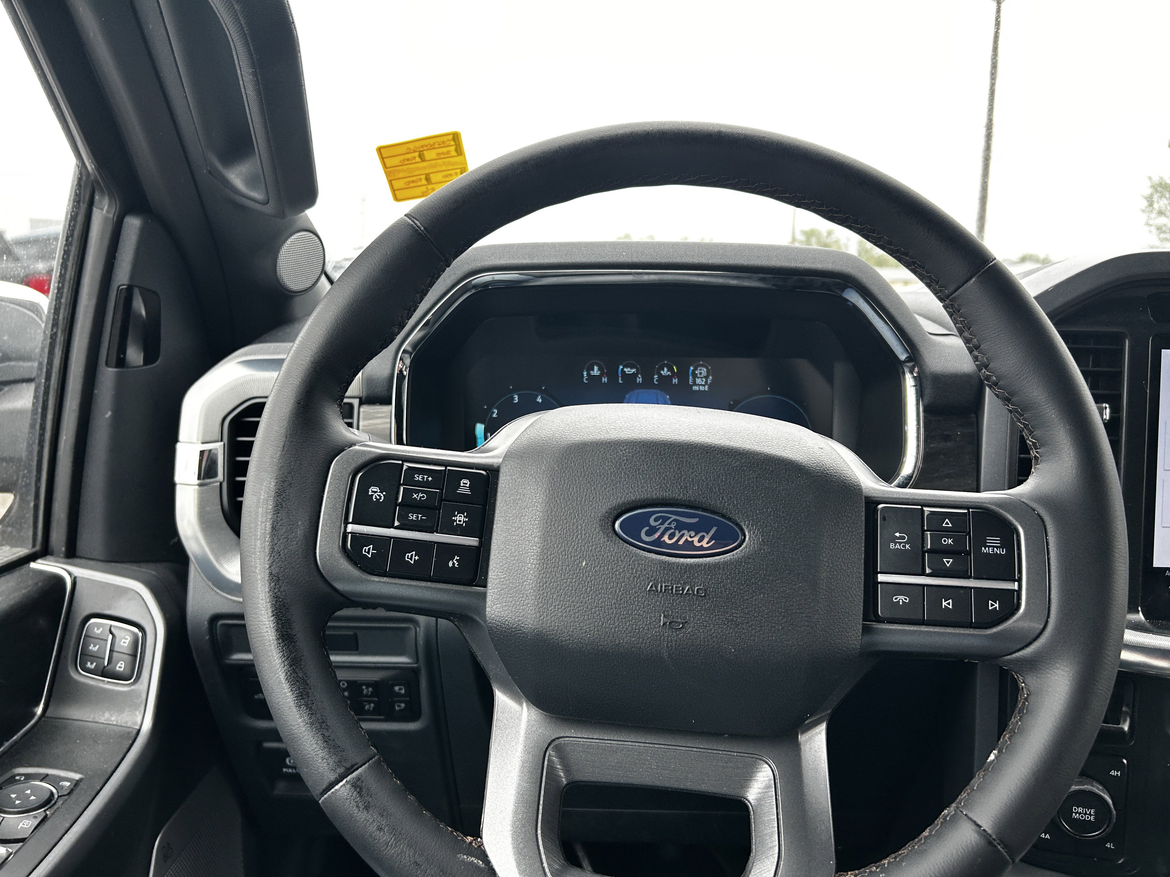 Used 2025 Ford F150 Lariat AWD/4WD image 18