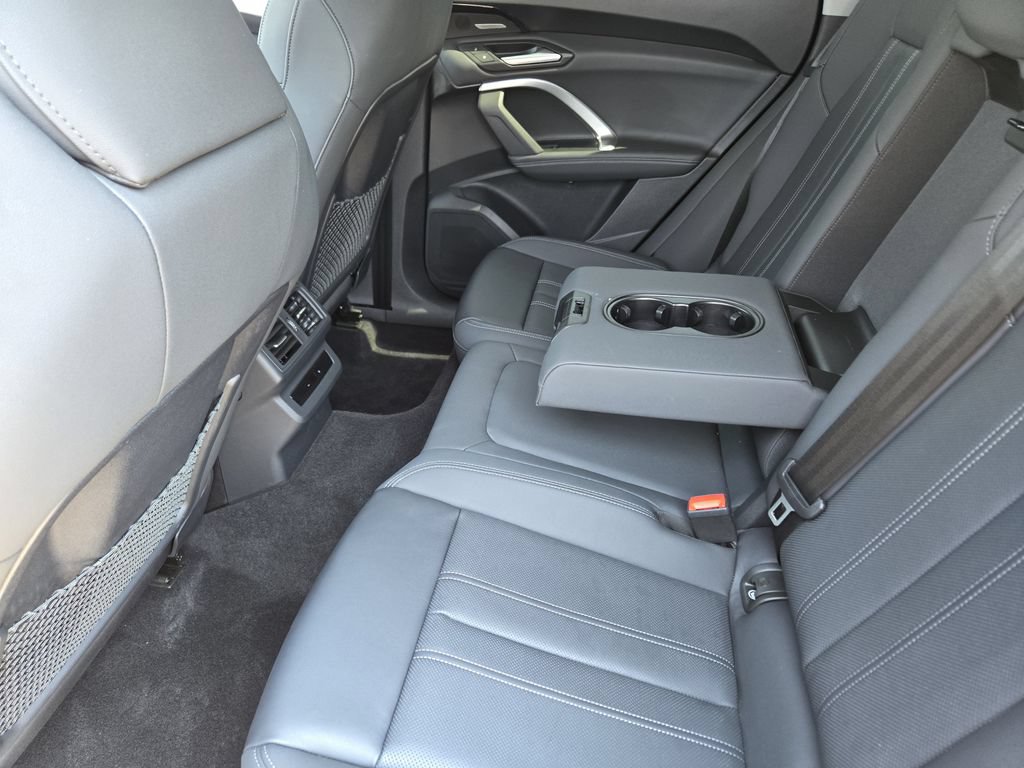 Certified 2025 Audi Q5 Premium Plus w/ Premium Plus AWD/4WD image 40