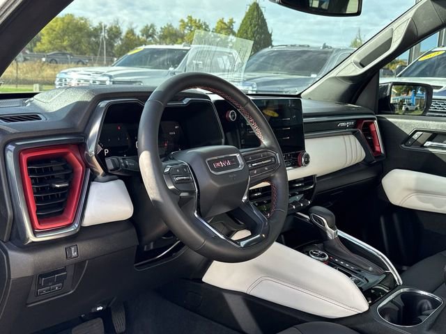 Used 2024 GMC Canyon AT4X image 12