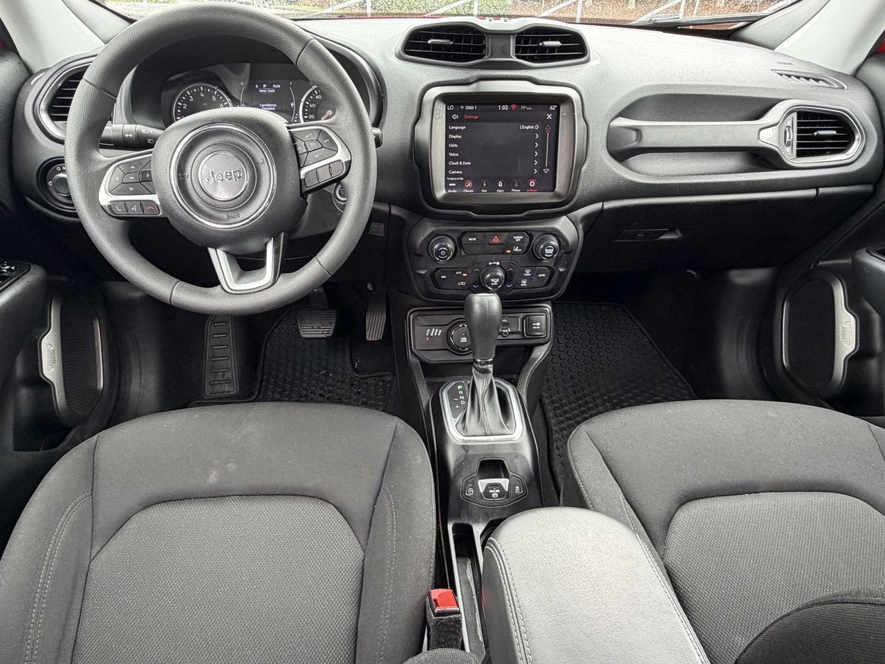 Used 2023 Jeep Renegade Latitude AWD/4WD image 2