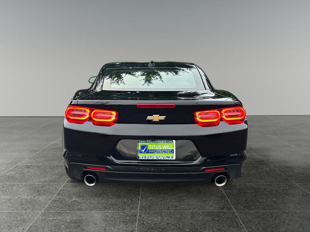 Used 2022 Chevrolet Camaro LT RWD image 6
