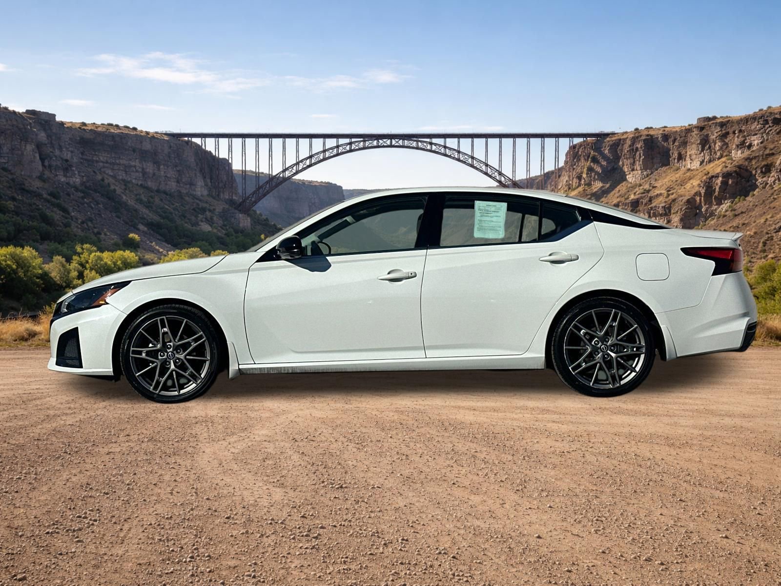 Used 2023 Nissan Altima 2.0 SR image 6