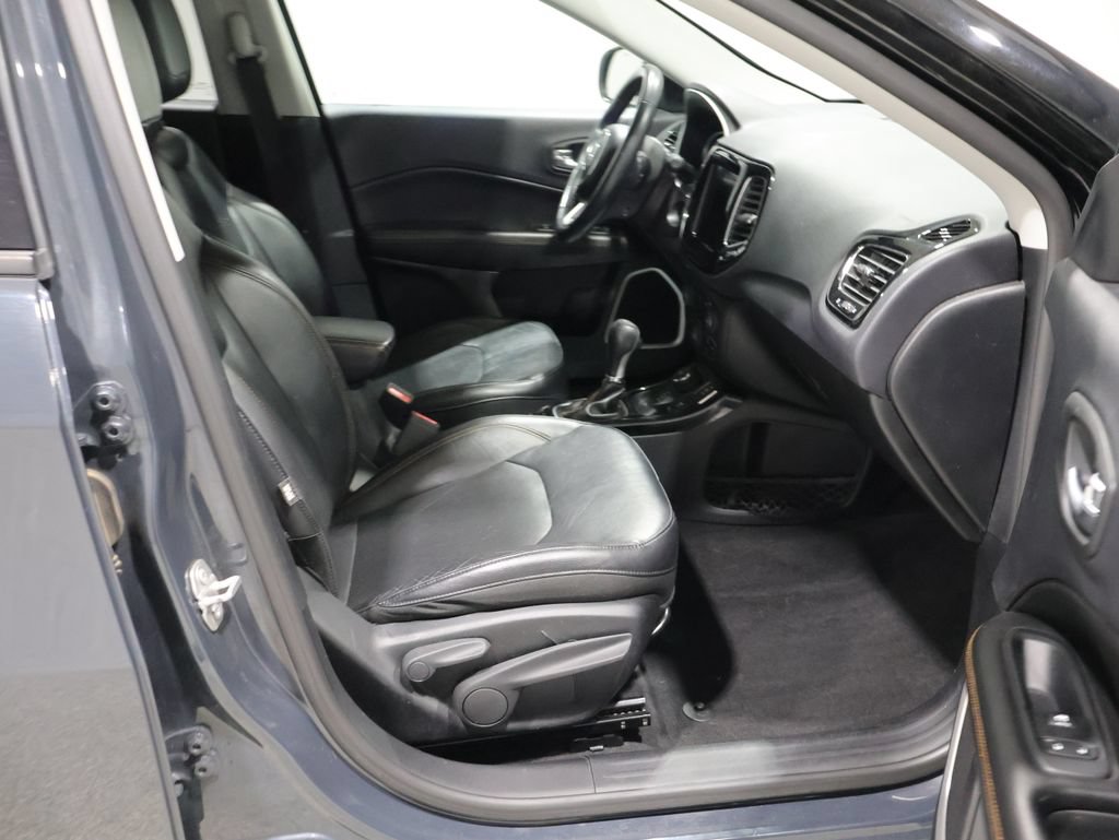 Used 2017 Jeep Compass Limited AWD/4WD image 22