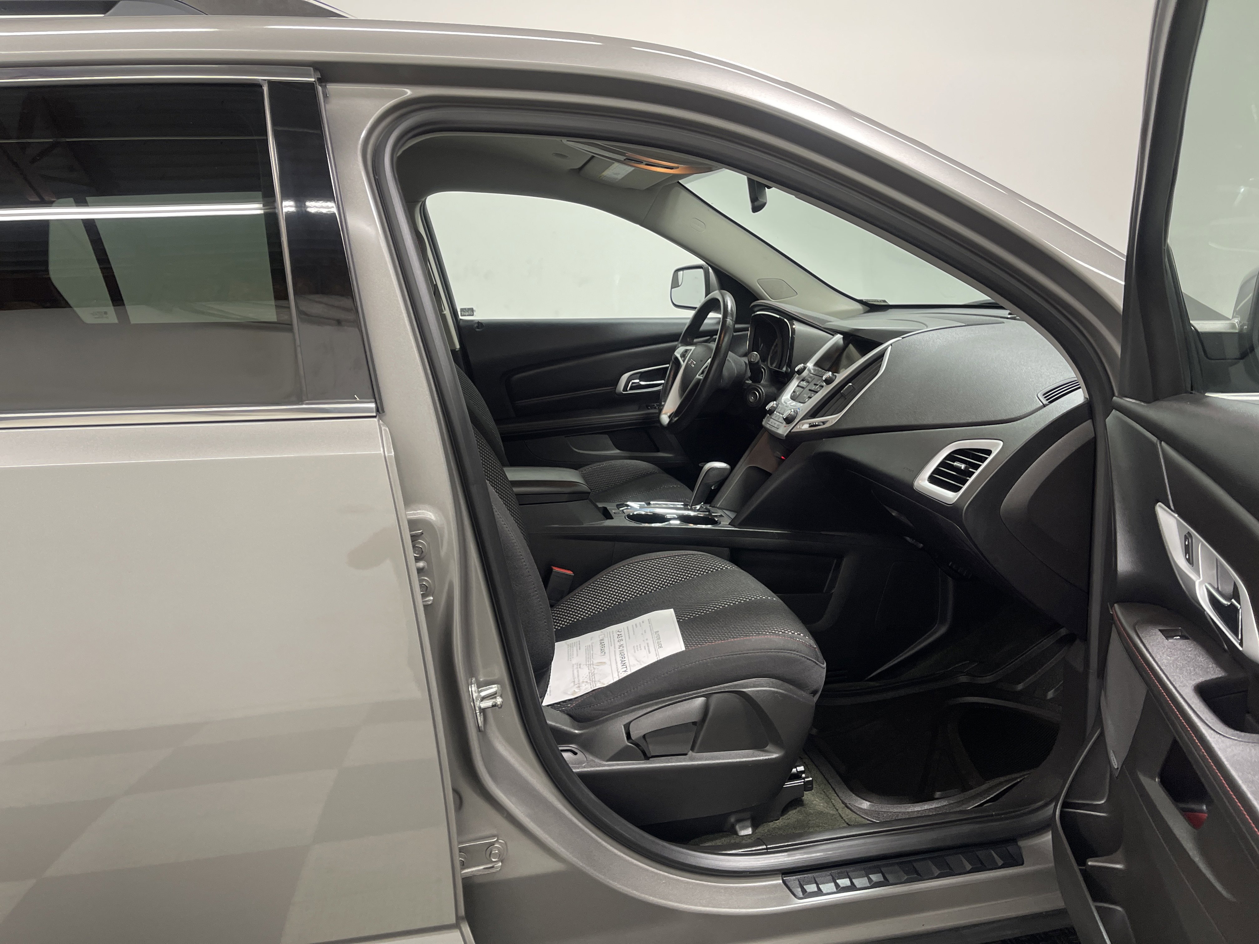 Used 2012 GMC Terrain SLE image 26