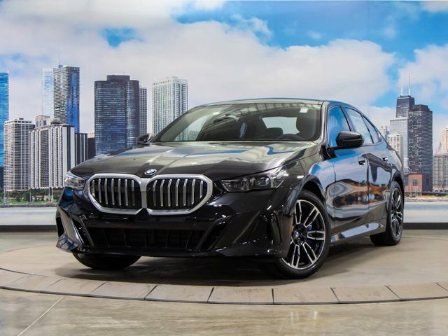 Used 2026 BMW 540i xDrive w/ Executive Package image 2