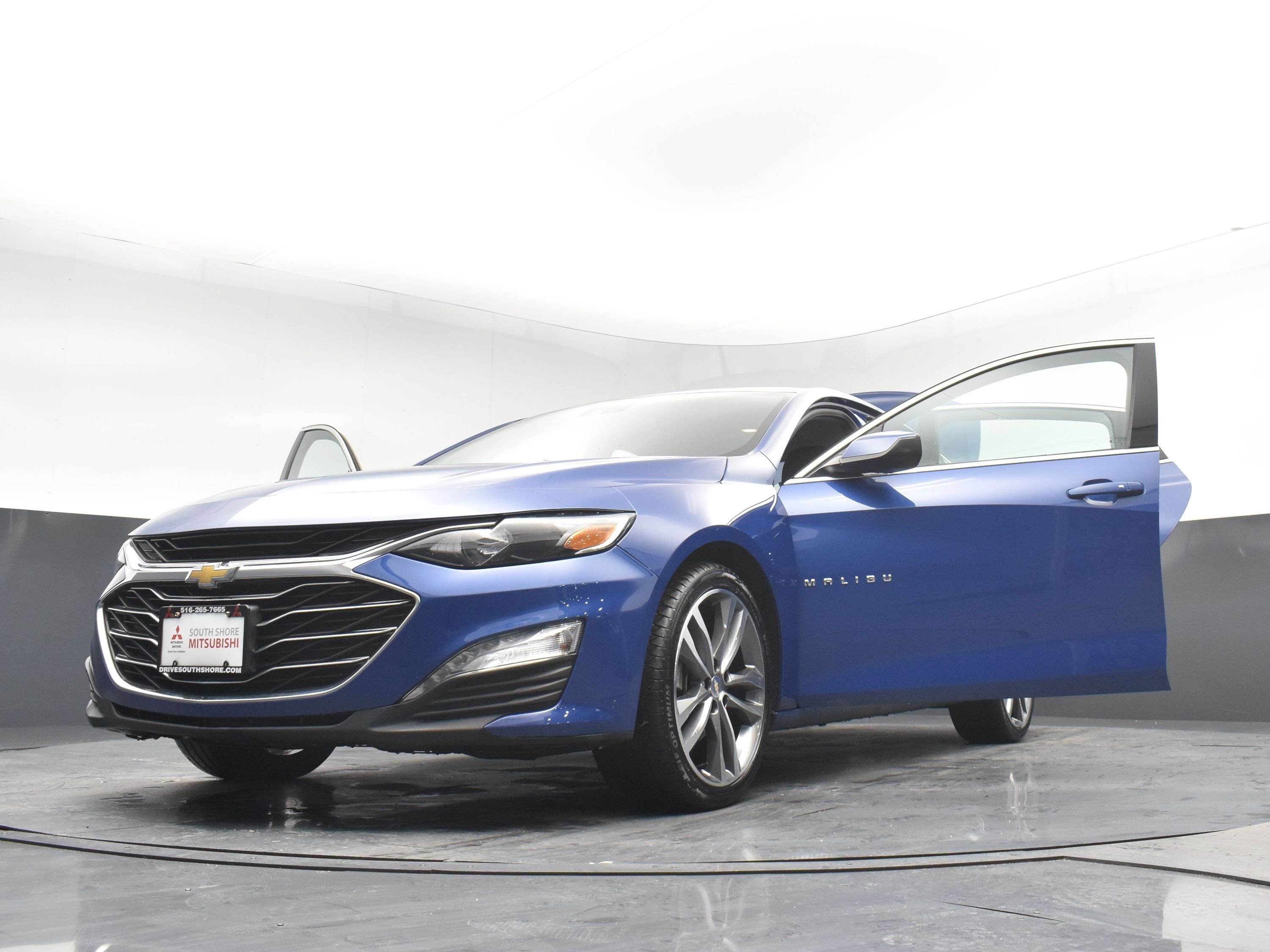 Used 2023 Chevrolet Malibu LT image 34