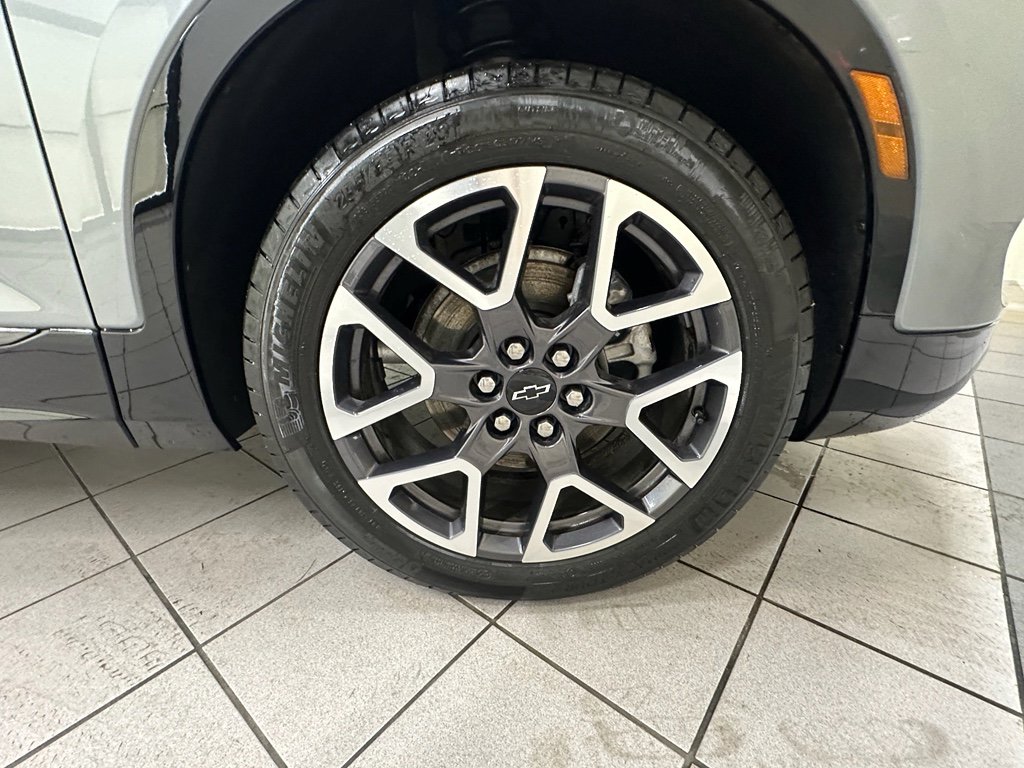 Certified 2025 Chevrolet Blazer RS w/ Enhanced Convenience Package image 15