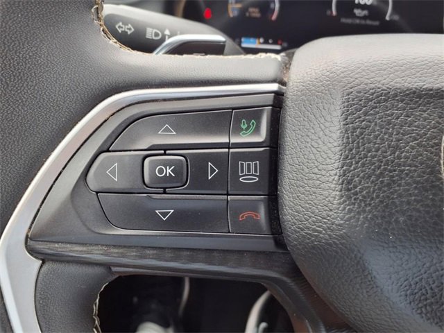 Used 2023 Jeep Grand Cherokee L Laredo image 21