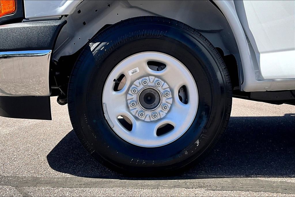 New 2025 Chevrolet Express 3500 w/ Power Convenience Package image 12