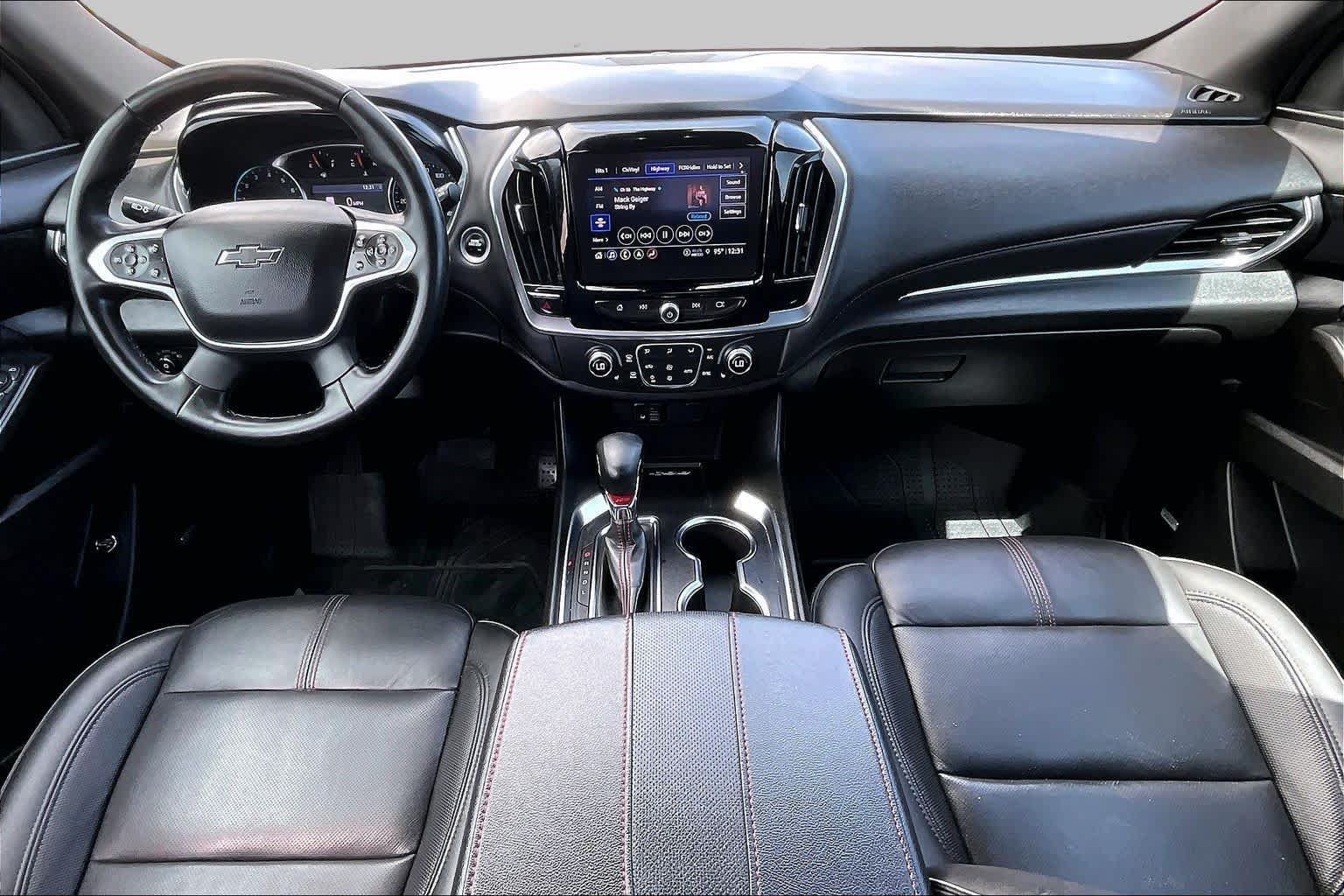 Used 2023 Chevrolet Traverse RS w/ LPO, Floor Liner Package FWD image 15