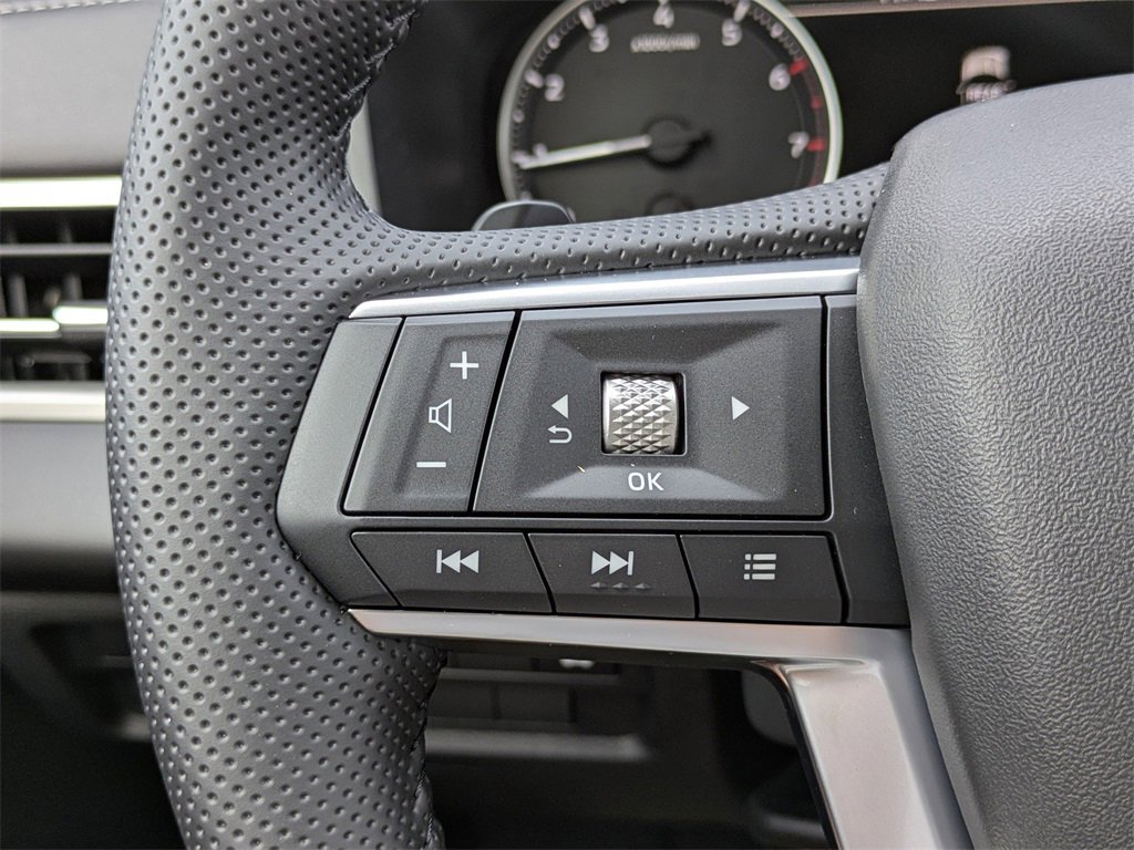 New 2025 Mitsubishi Outlander SE image 26