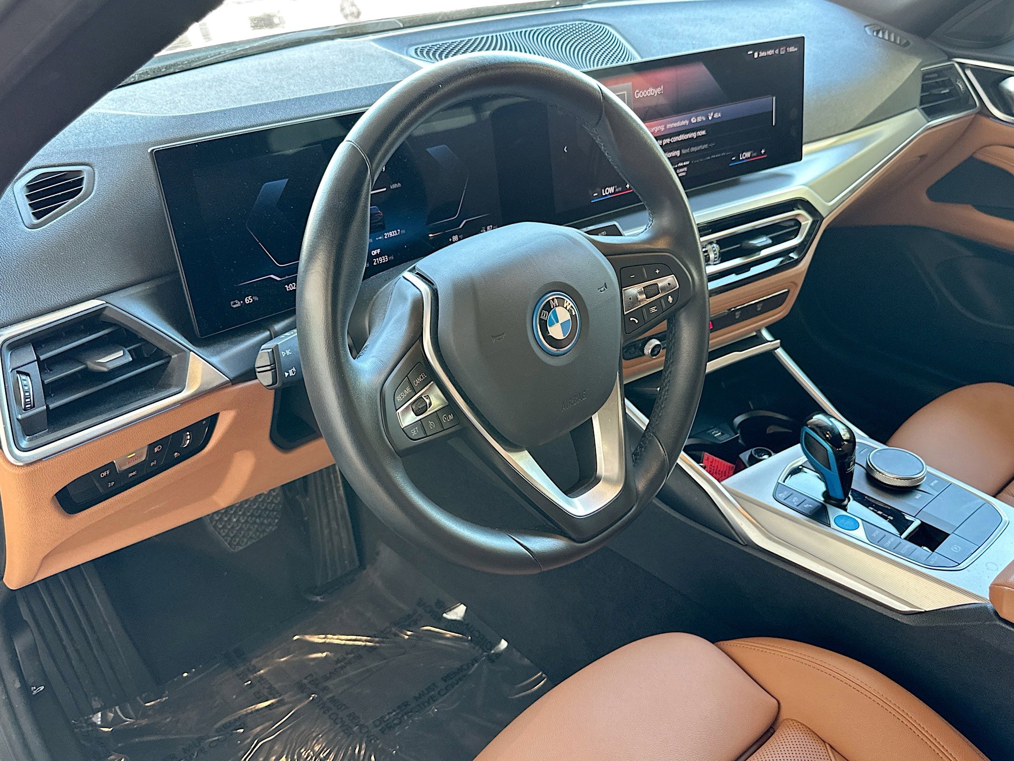 Certified 2023 BMW i4 eDrive35 w/ Parking Assistance Package image 9