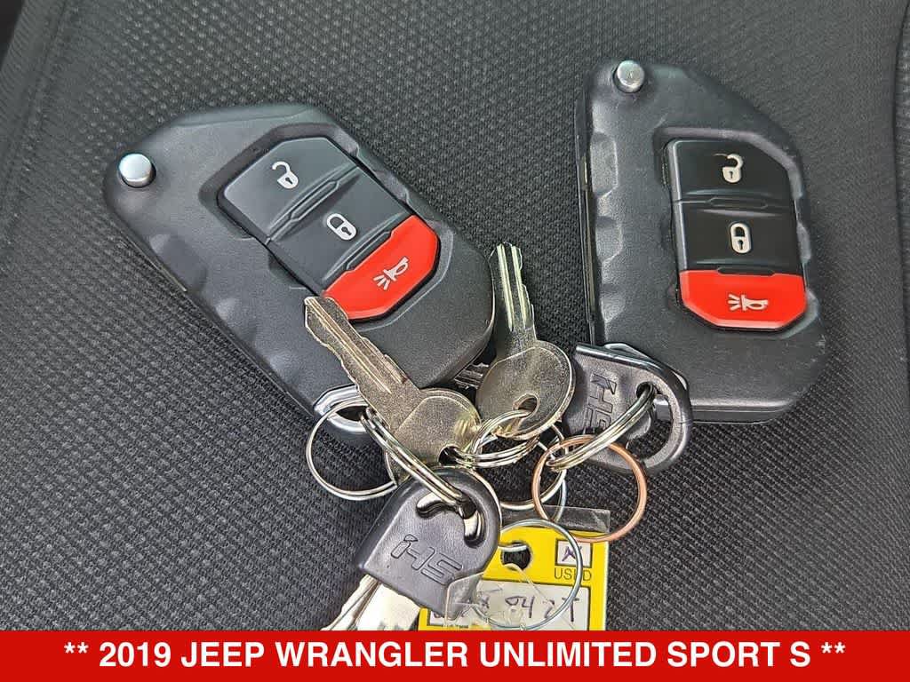 Used 2019 Jeep Wrangler Unlimited Sport S AWD/4WD image 33