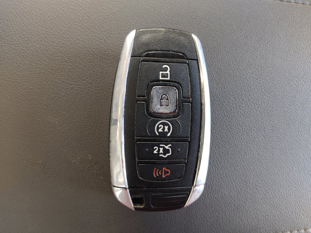 Used 2017 Lincoln MKZ Select FWD image 32