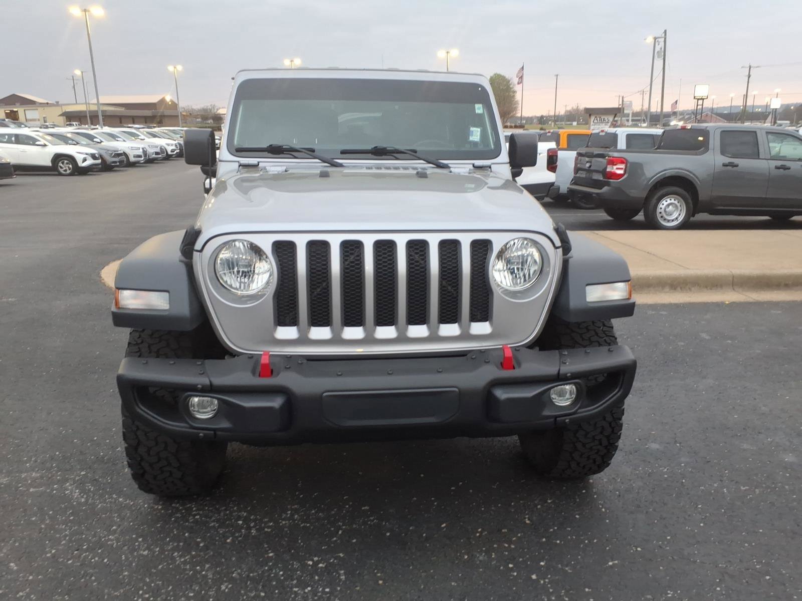 Used 2019 Jeep Wrangler Sport image 2