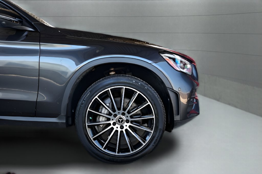 Used 2022 Mercedes-Benz GLC 300 4MATIC Coupe image 10