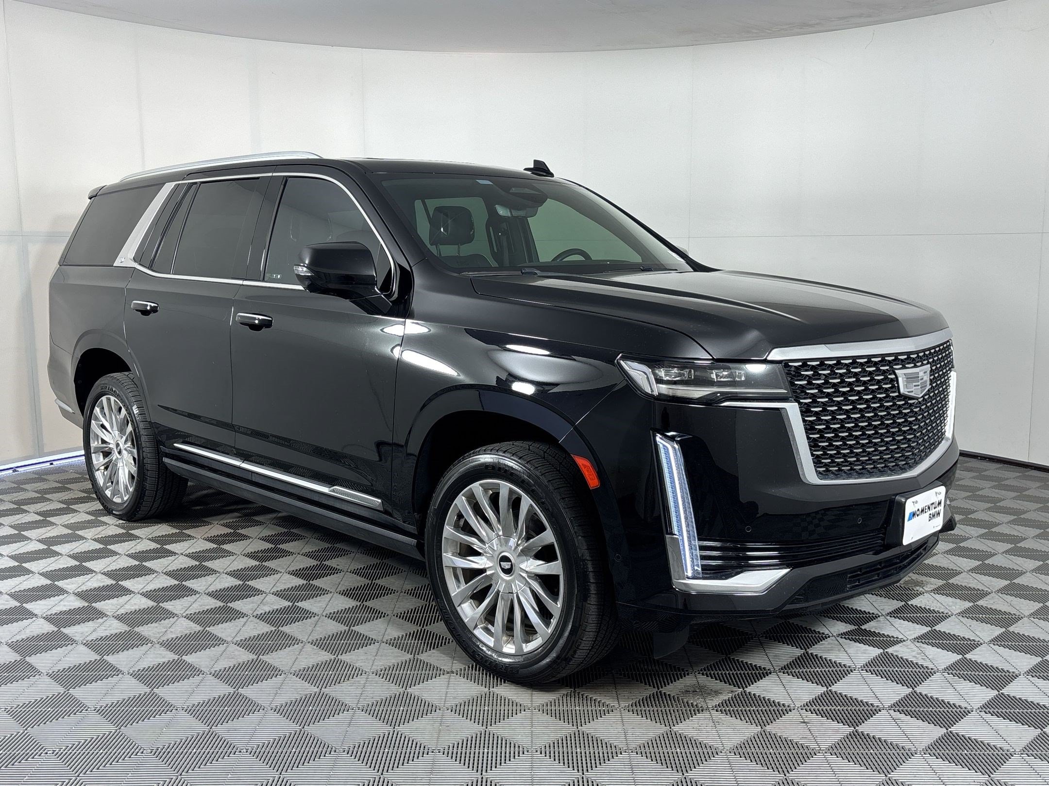 Used 2022 Cadillac Escalade Premium Luxury w/ Performance Package AWD/4WD image 7