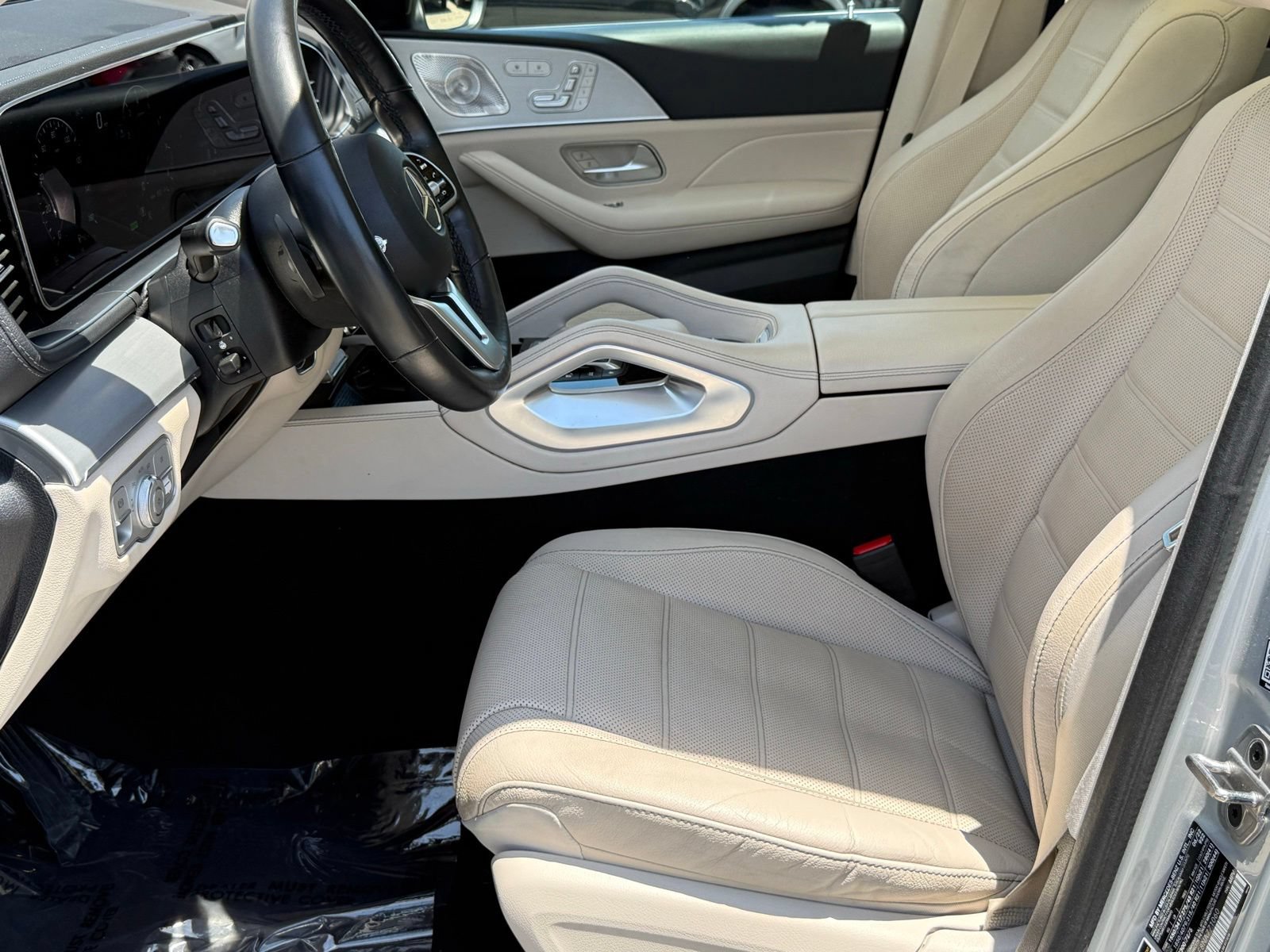 Used 2022 Mercedes-Benz GLS 450 4MATIC w/ Warmth & Comfort Package image 26