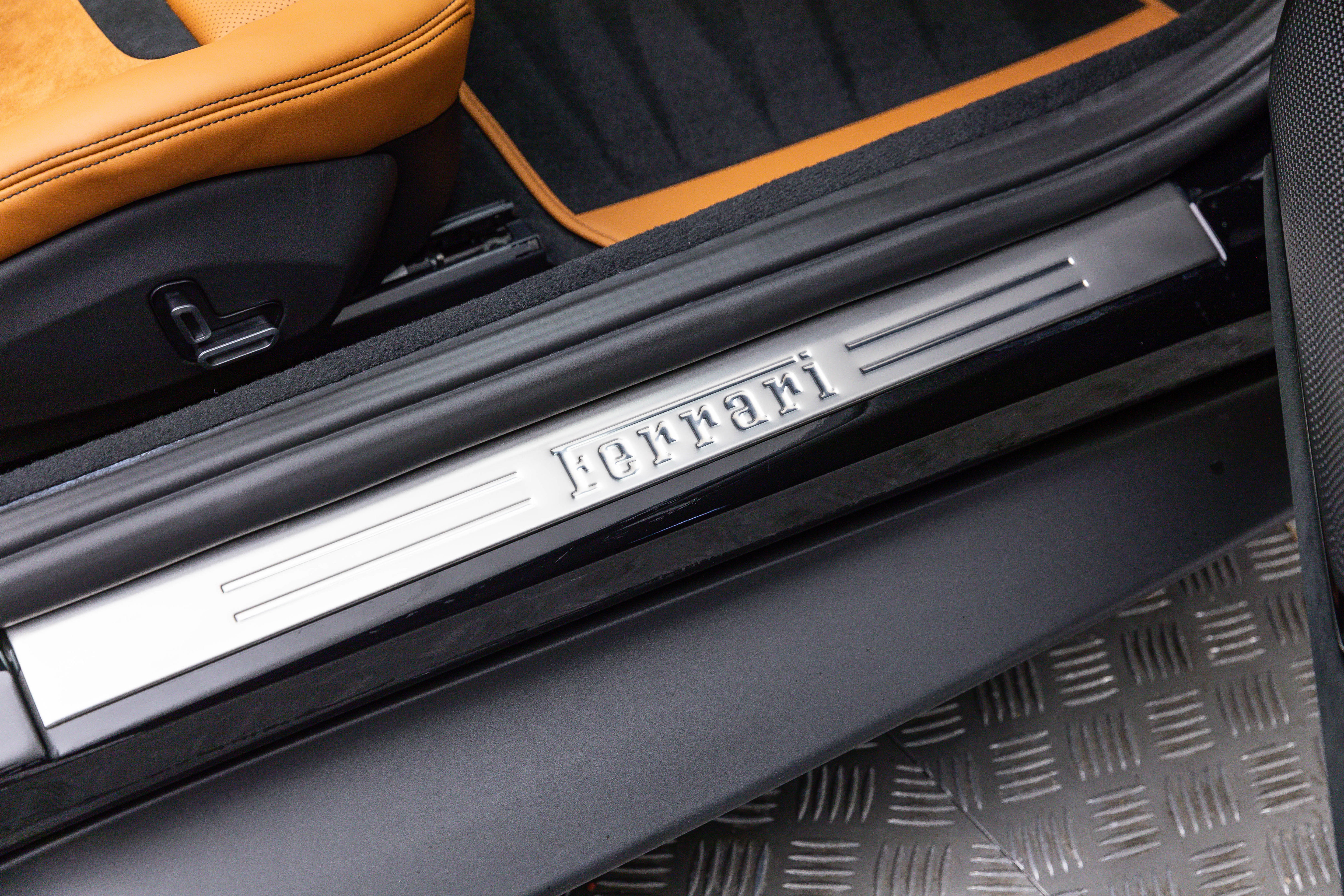 Certified 2026 Ferrari Roma Spider image 34