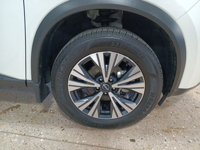 Certified 2023 Nissan Rogue SV w/ SV Premium B Package image 39