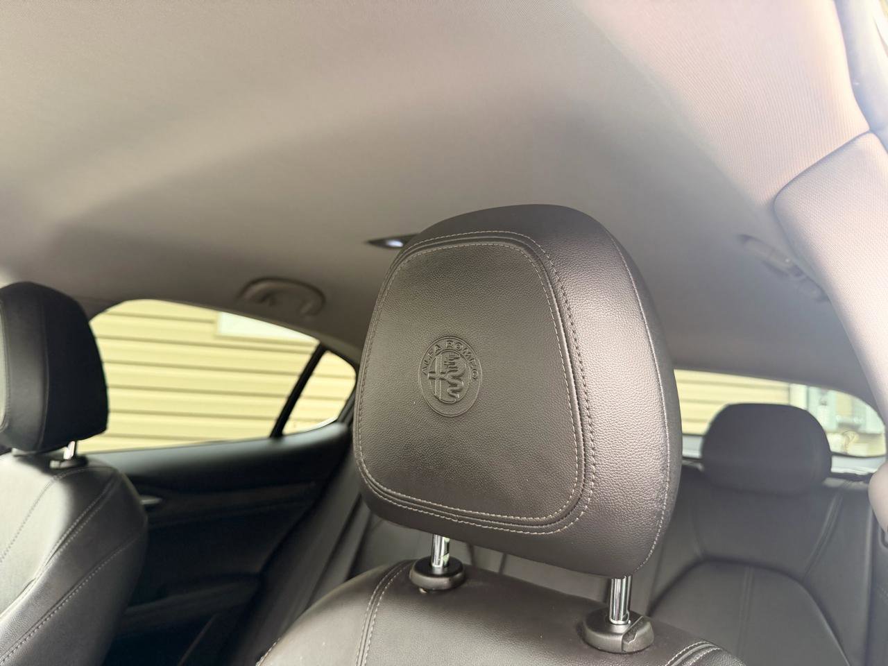 Used 2018 Alfa Romeo Stelvio Ti AWD/4WD image 16