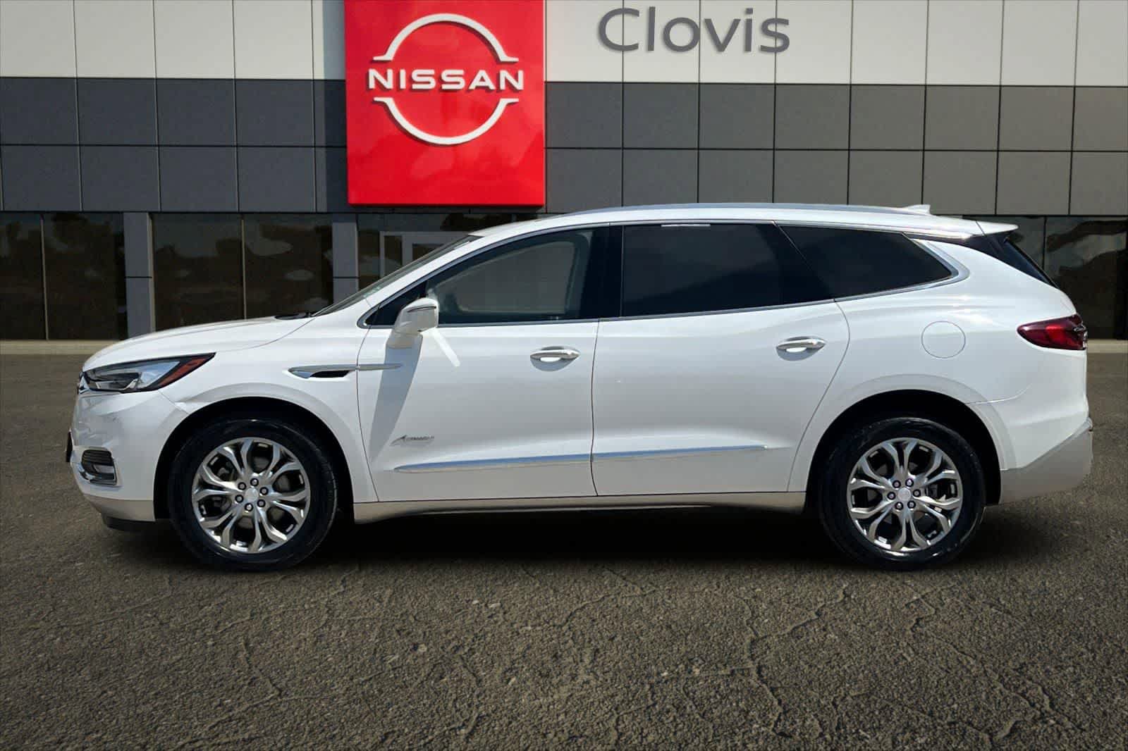Used 2018 Buick Enclave Avenir w/ Avenir Technology Package AWD/4WD image 6