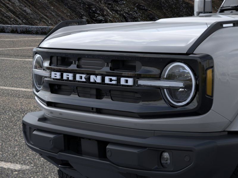 New 2026 Ford Bronco Outer Banks AWD/4WD image 19