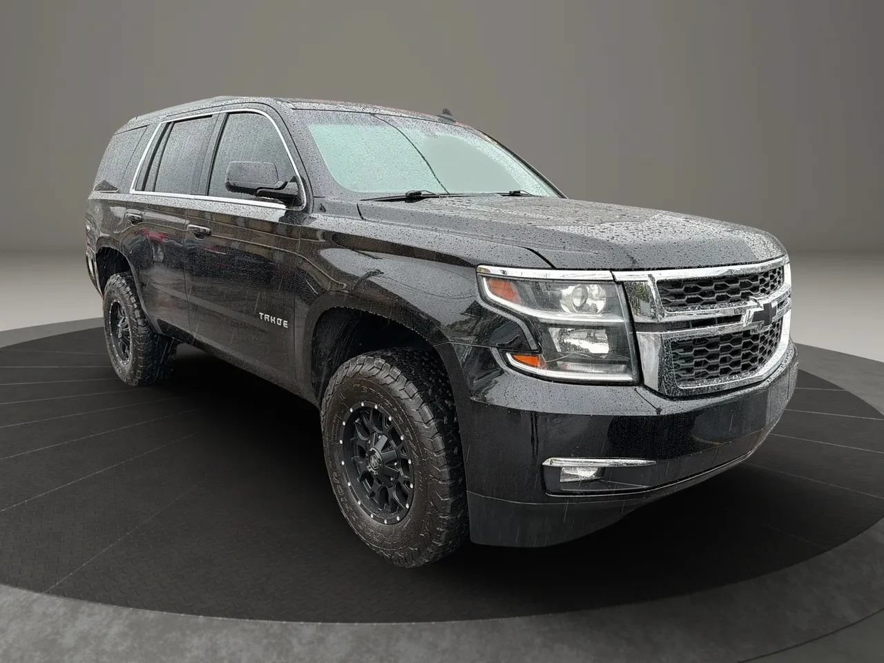 Used 2019 Chevrolet Tahoe LS AWD/4WD image 3
