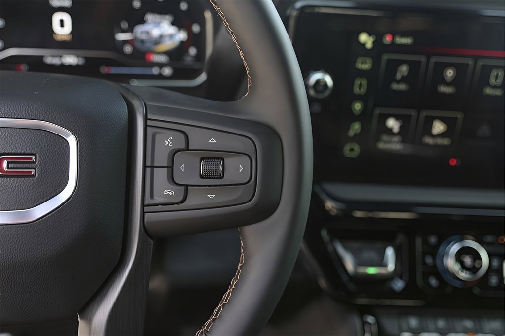 Used 2025 GMC Sierra 2500 AT4 w/ AT4 Premium Plus Package image 11