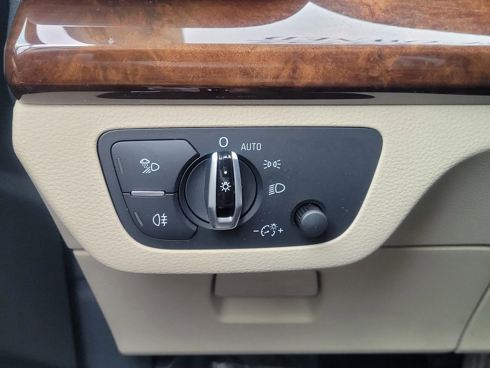 Used 2018 Audi Q5 2.0T Premium w/ Convenience Package image 18