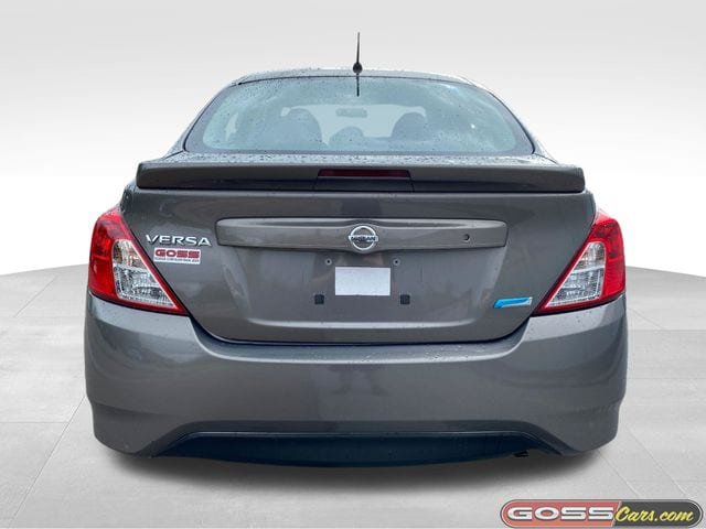 Used 2015 Nissan Versa S Plus FWD image 4