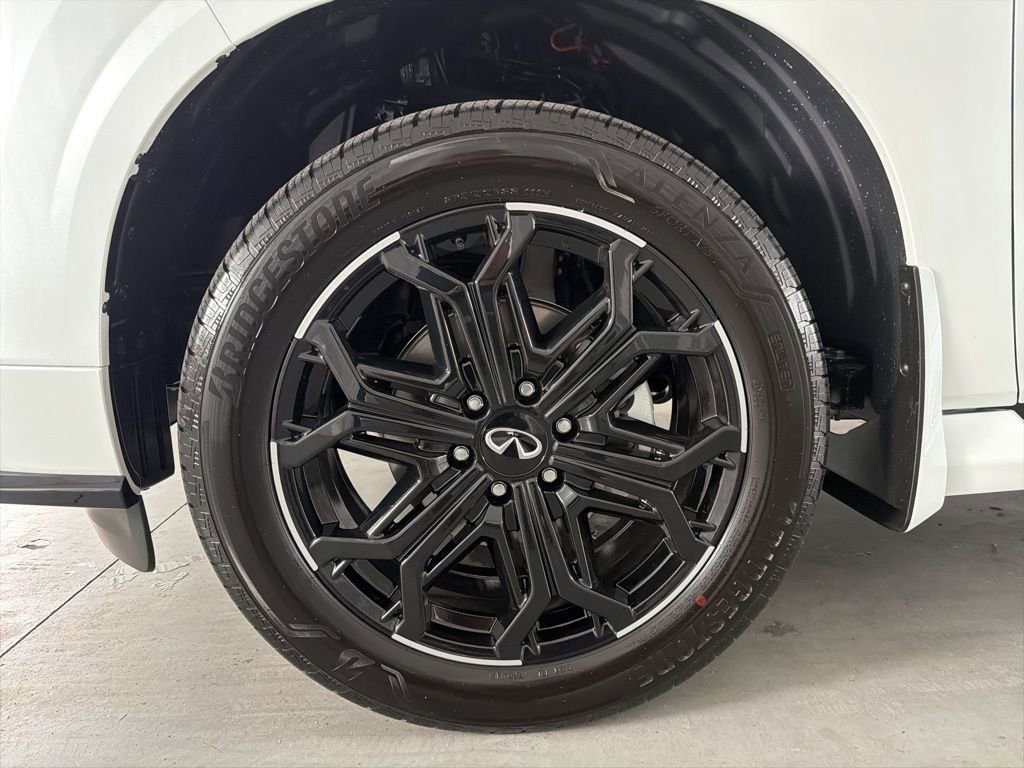 New 2026 INFINITI QX80 4WD image 7